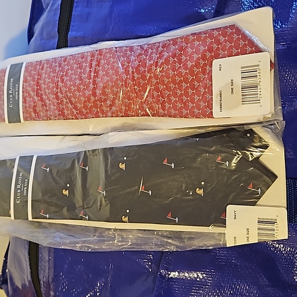 2 club room macys 100% silk golfing martini ties - Picture 1 of 2